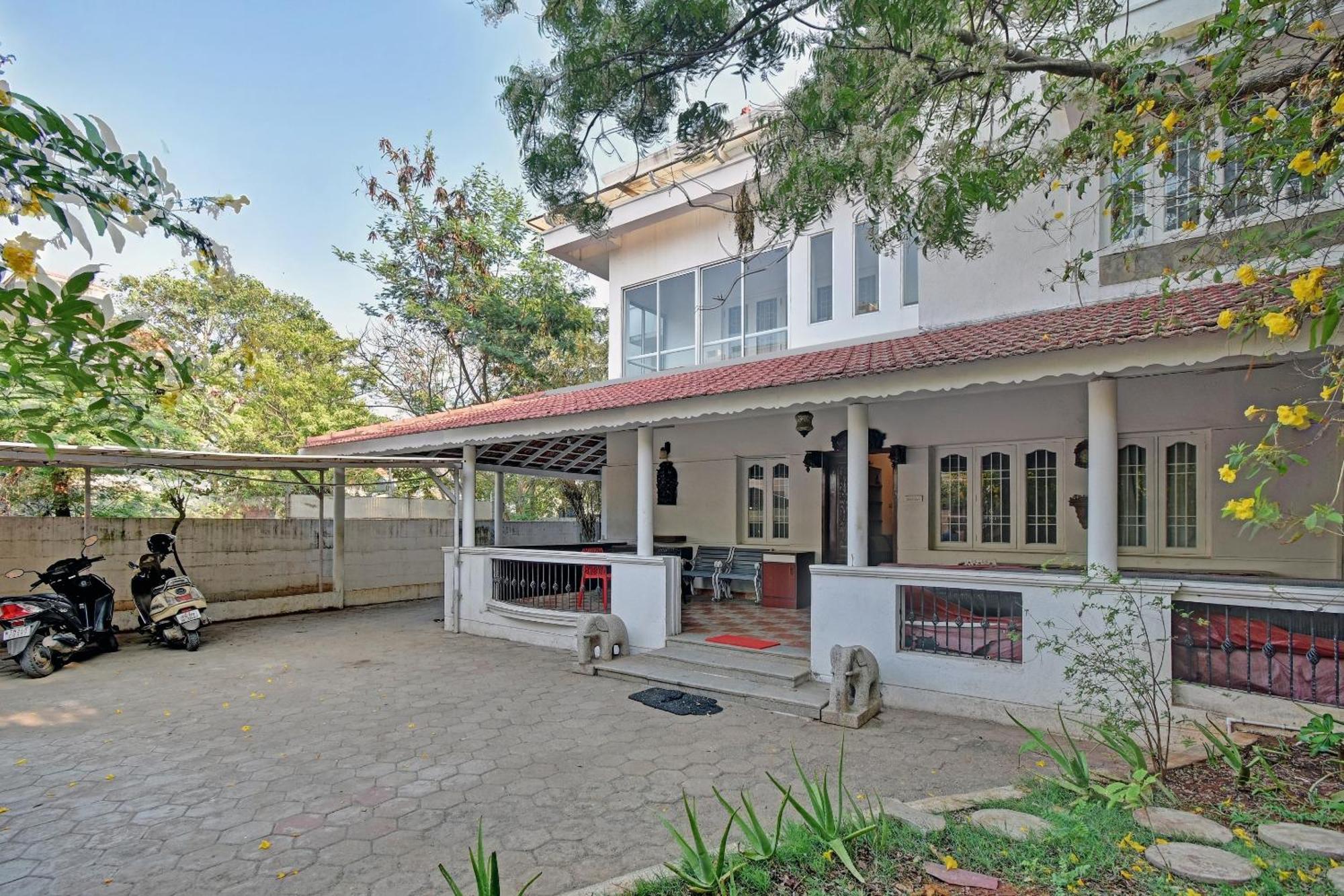 Hotel O Dakshin Villa Ecr Csennai Kültér fotó