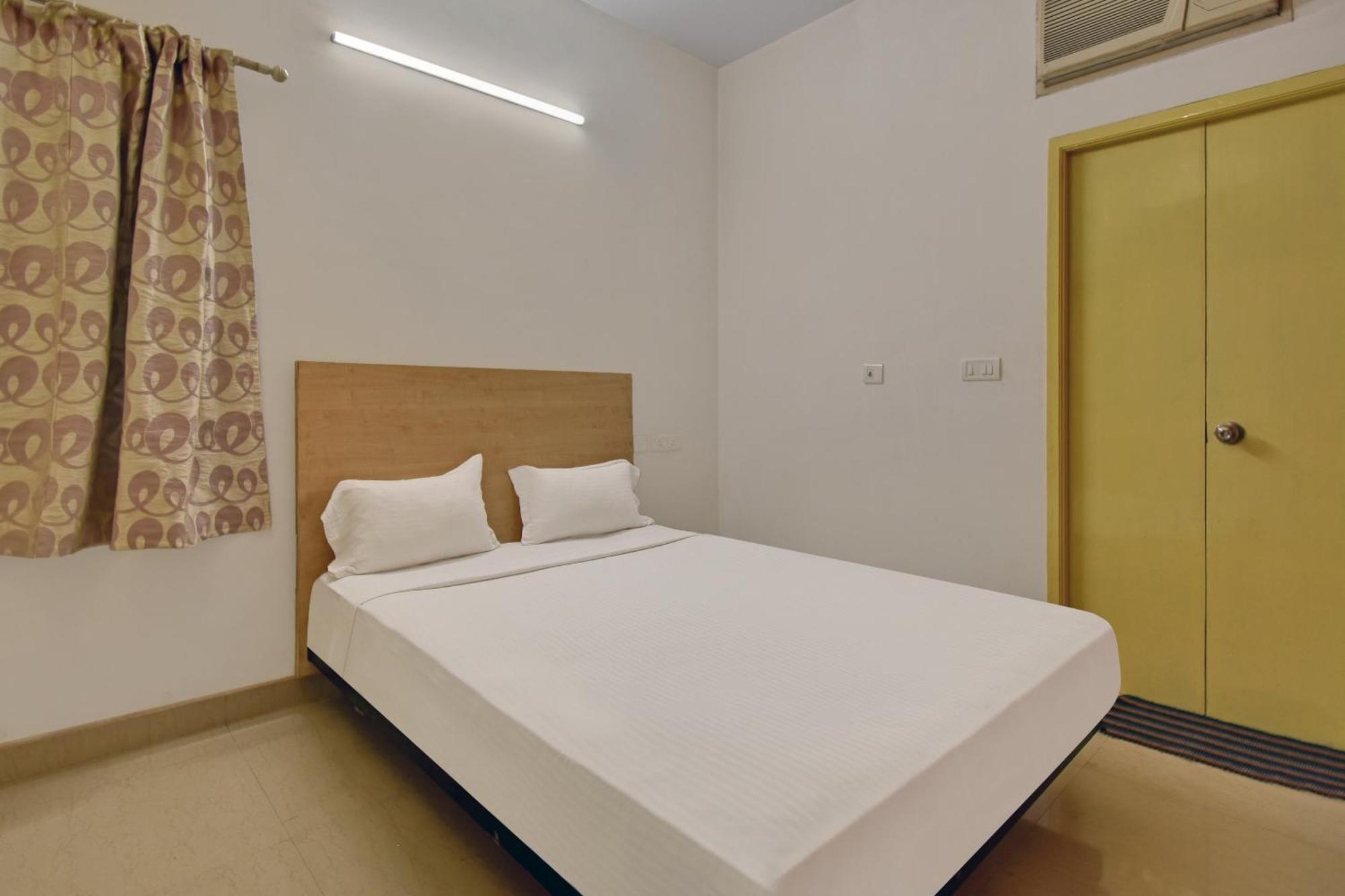 Hotel O Dakshin Villa Ecr Csennai Kültér fotó