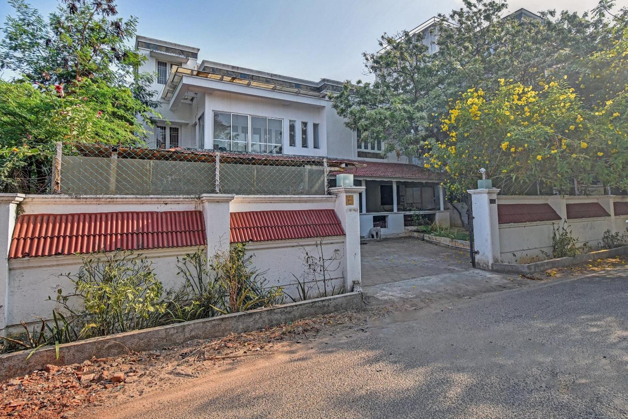 Hotel O Dakshin Villa Ecr Csennai Kültér fotó